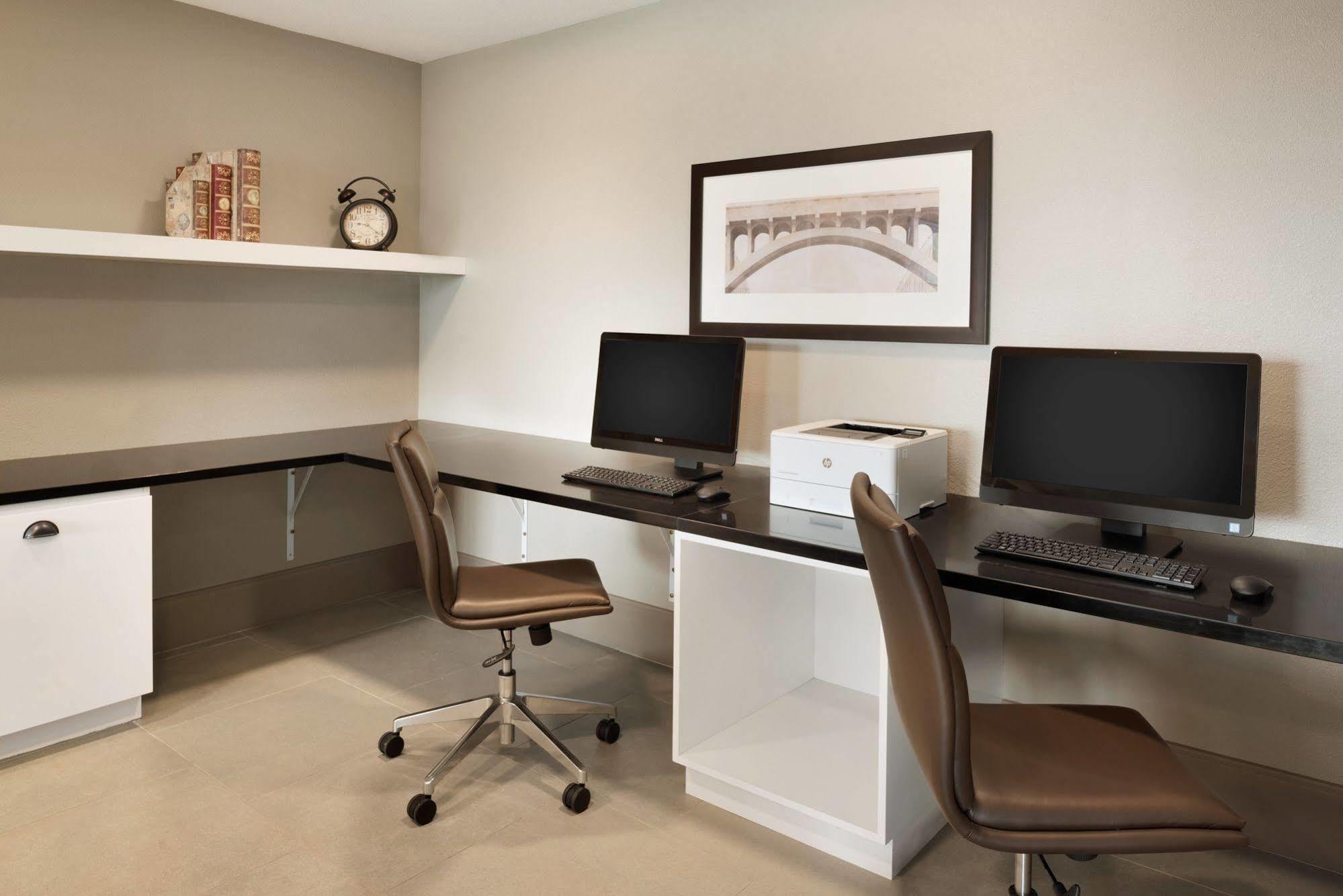 Country Inn & Suites By Radisson, Indianola, Ia Luaran gambar